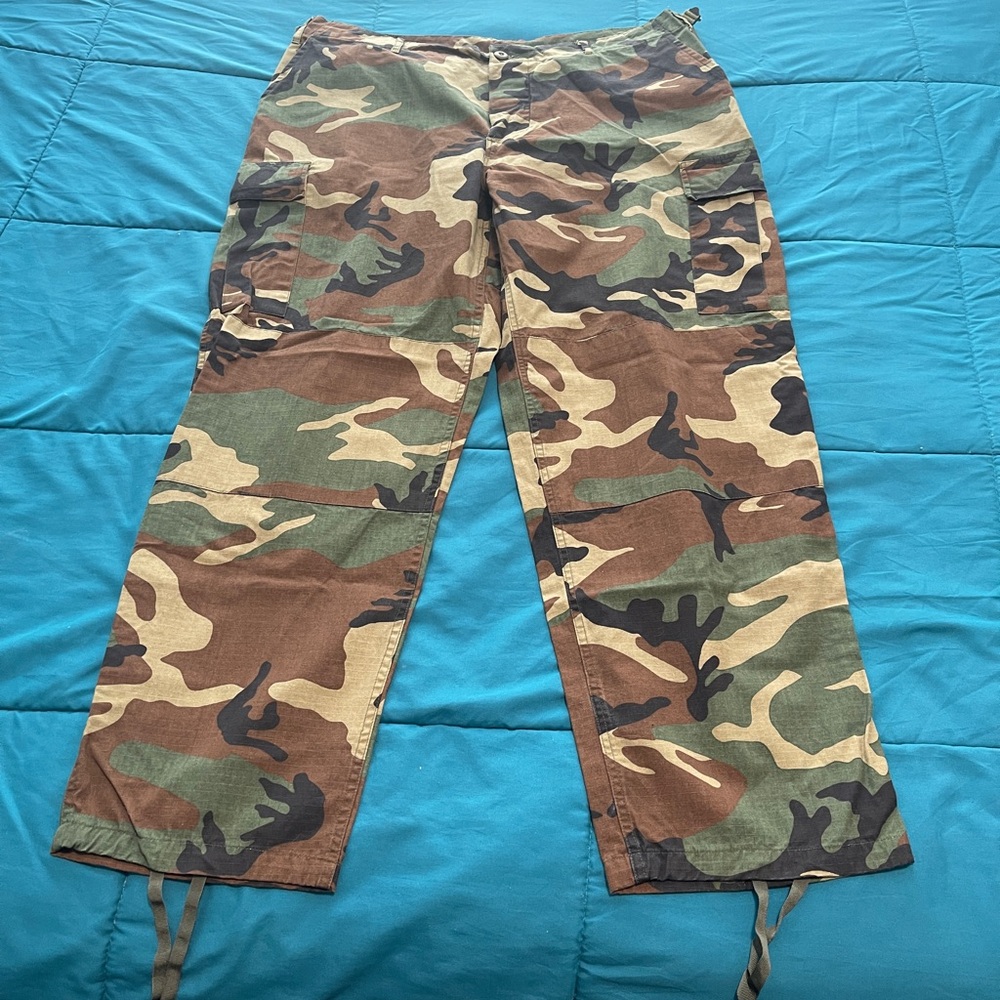 Mens uncle Sam’s rip stop 6 pocket cargos XL
